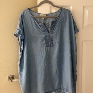 Cute, versatile top!